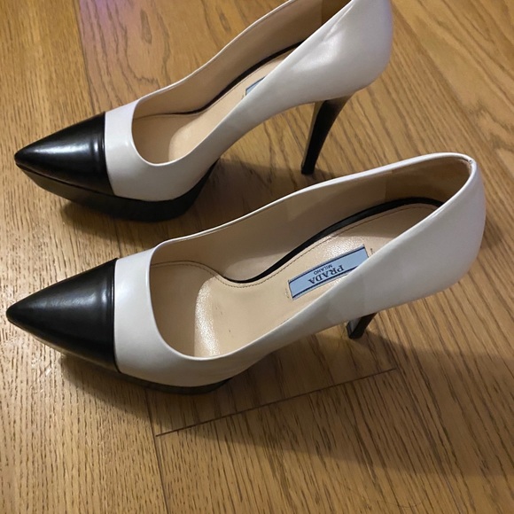 Prada Bi-Color Cap-Toe Platform Pump White/Black - Picture 7 of 8